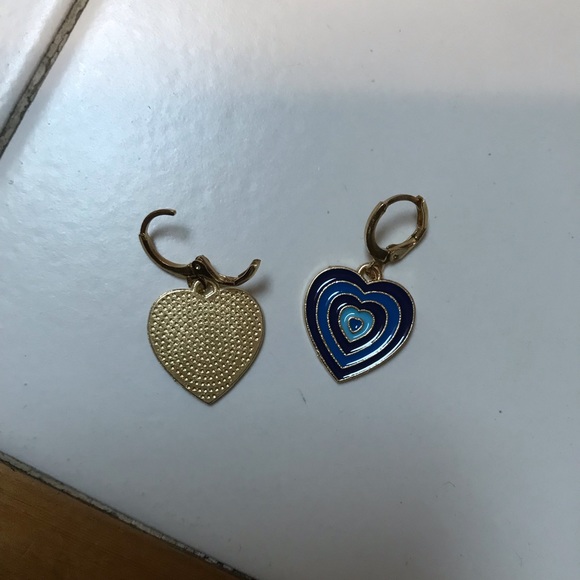 Pair of Cute Heart Drop Blue Earrings Gold — Zinc Alloy 💙 Jewelry / Earring - Picture 4 of 4